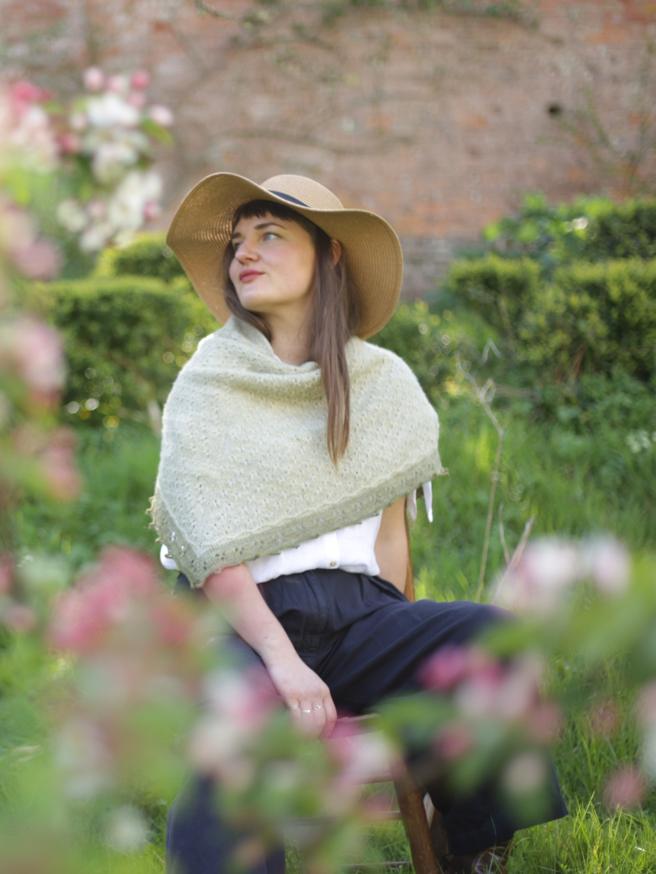 Apple Blossom Shawl Kit (Annual Four)